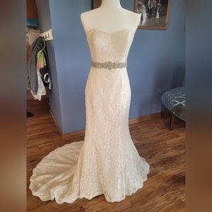 Maggie Sottero wedding gown